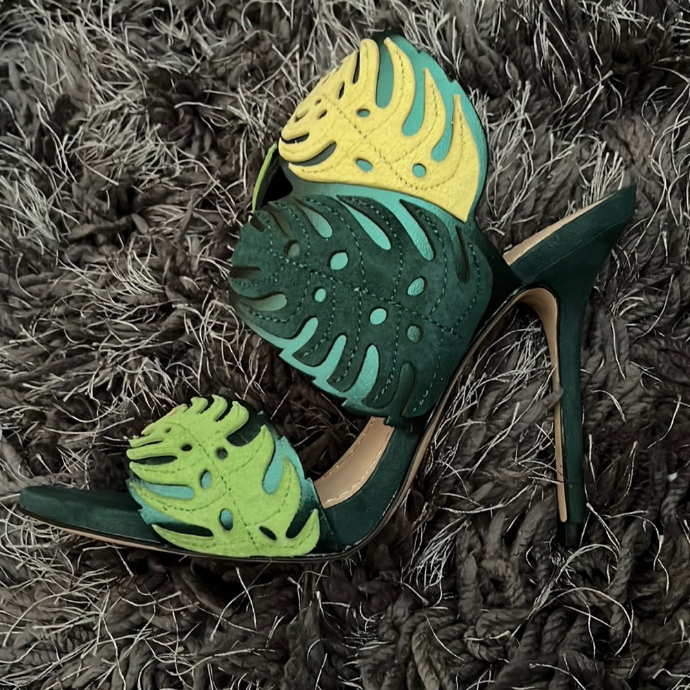 Beautiful & Unique Heels!